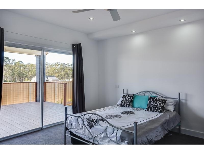 11 Barbata Grove, South Nowra NSW 2541