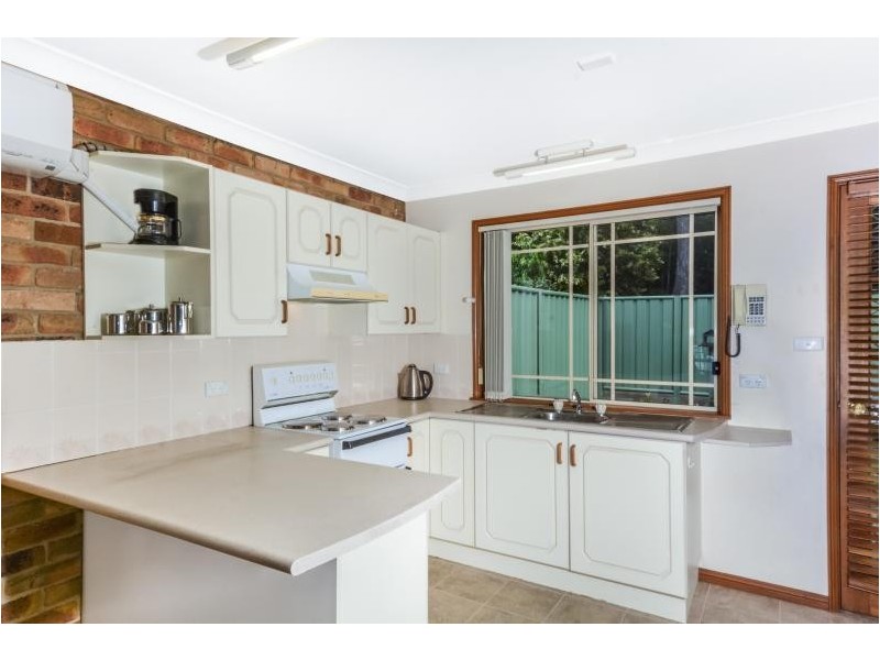 6/8 Regent Street, Bomaderry NSW 2541