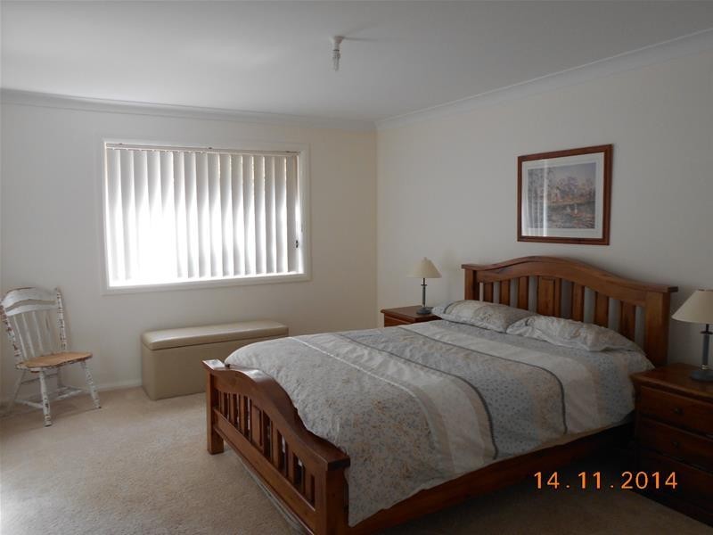 16 Barbata Grove, Worrigee NSW 2540