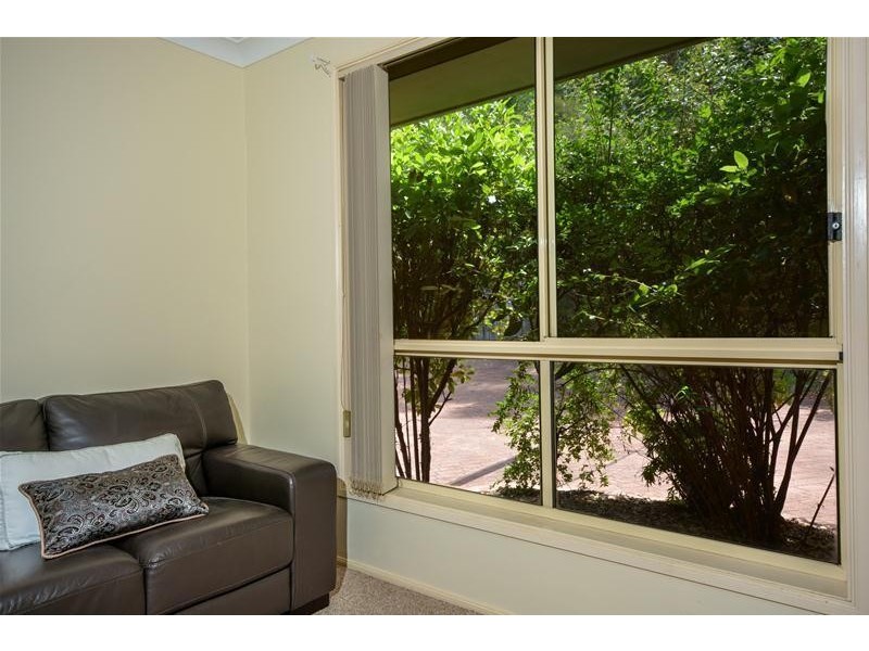 5/63 Brinawarr Street, Bomaderry NSW 2541