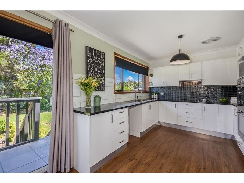 2 Woorin Close, Bomaderry NSW 2541