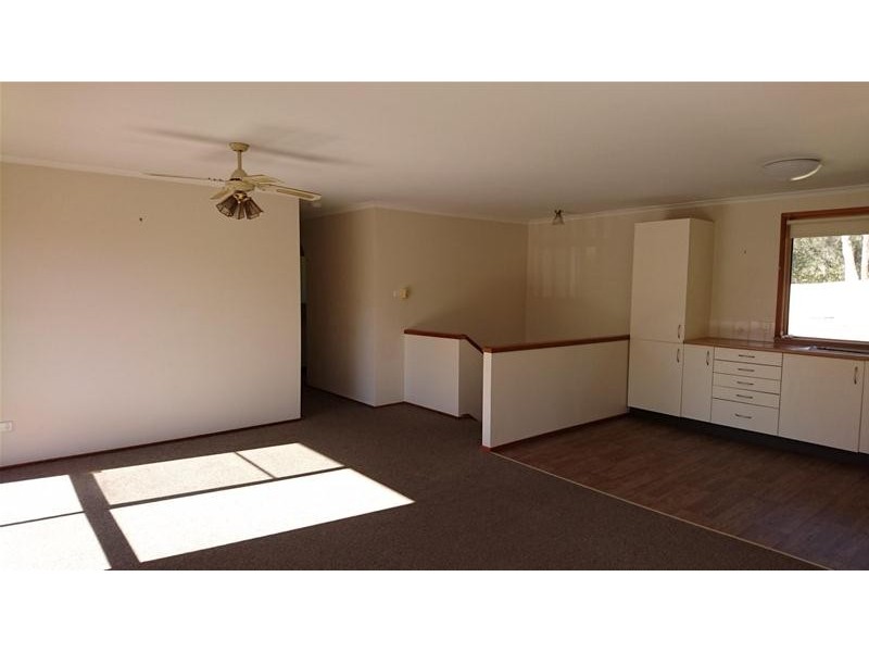 16 Ringbalin Crescent, Bomaderry NSW 2541