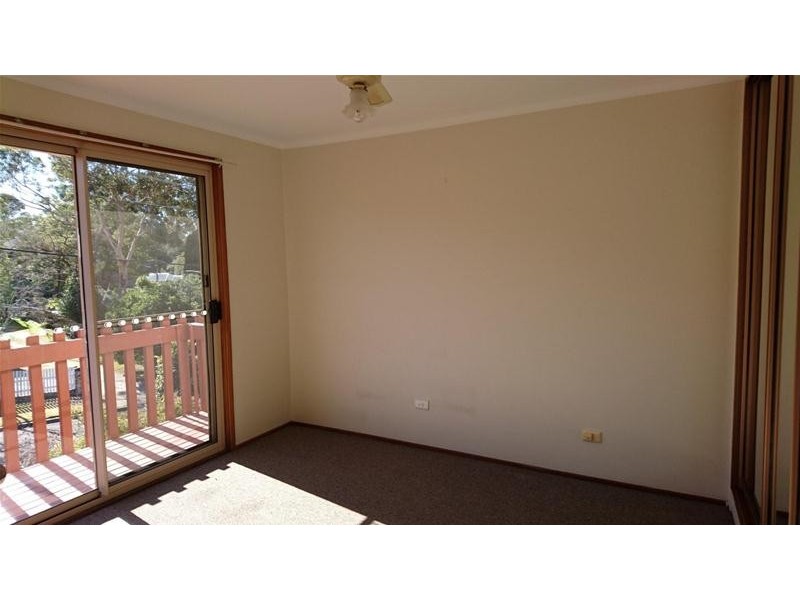 16 Ringbalin Crescent, Bomaderry NSW 2541