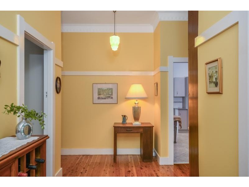 38 West Street, Nowra NSW 2541