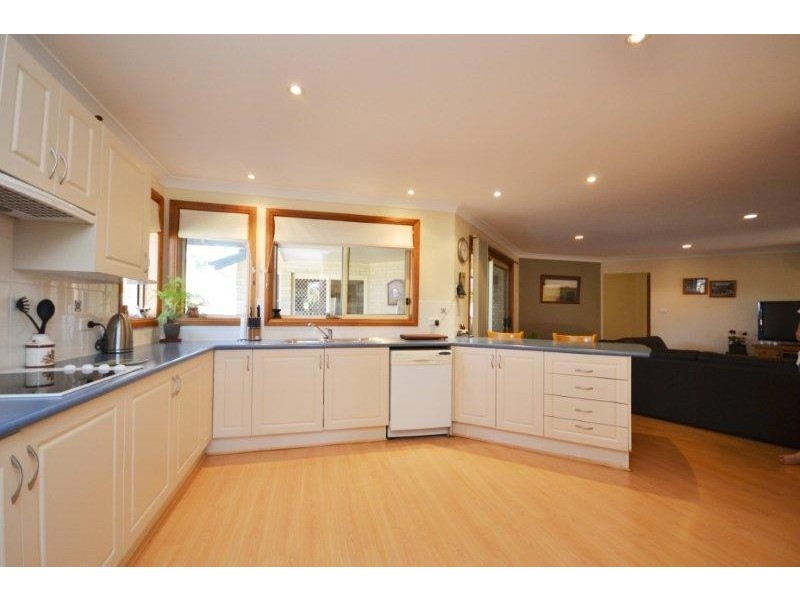 116 Rayleigh Drive, Worrigee NSW 2540