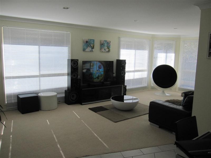 20 Rayleigh Drive, Worrigee NSW 2540