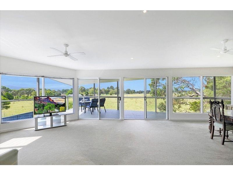 54 Wondalga Crescent, Nowra NSW 2541