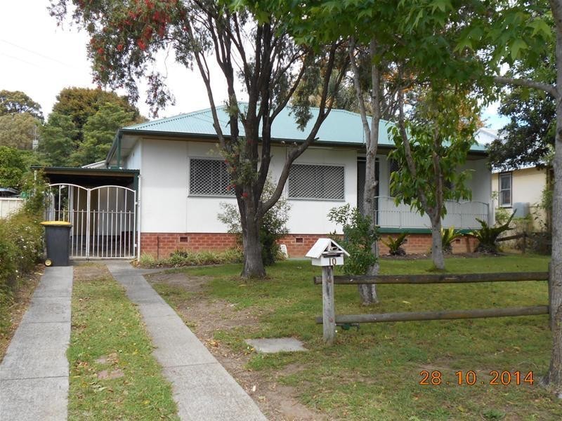 10 Knapp Avenue, Nowra NSW 2541