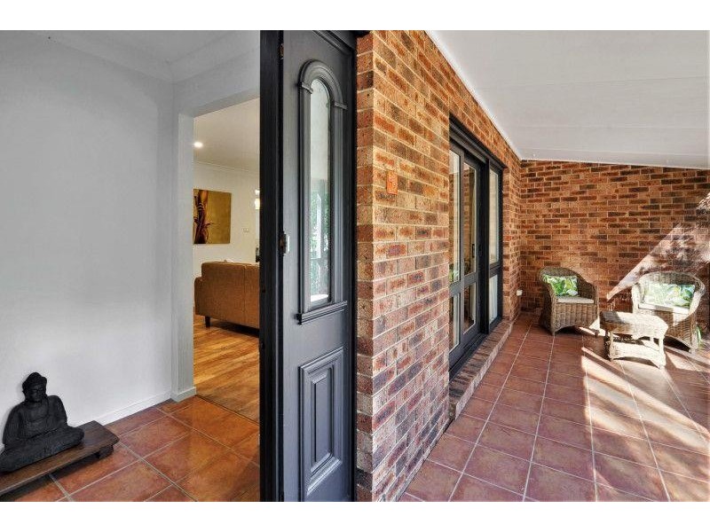 40 Brinawarr Street, Bomaderry NSW 2541