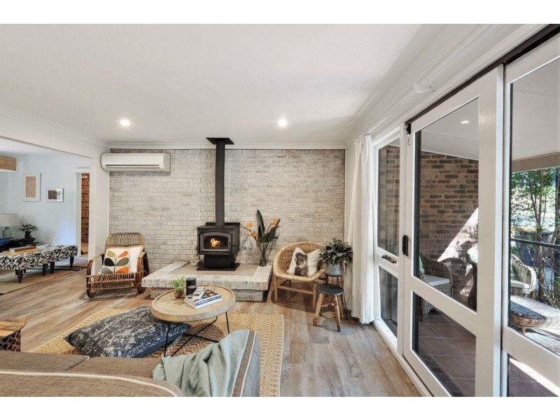 40 Brinawarr Street, Bomaderry NSW 2541