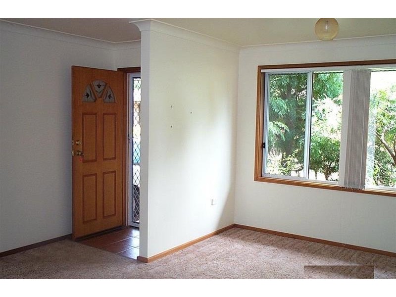 3 Herbert Close, Bomaderry NSW 2541