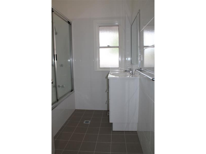 182 Kinghorne Street, Nowra NSW 2541