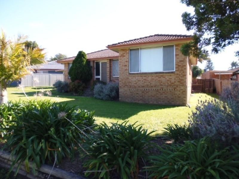 14 Devlin Avenue, North Nowra NSW 2541