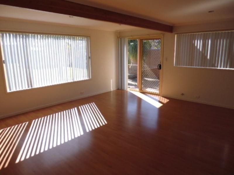 14 Devlin Avenue, North Nowra NSW 2541