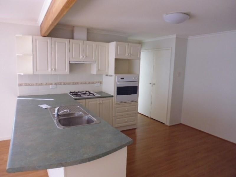 14 Devlin Avenue, North Nowra NSW 2541