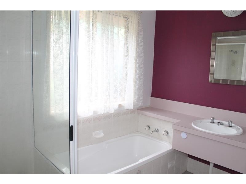 34 Moresby Street, Nowra NSW 2541