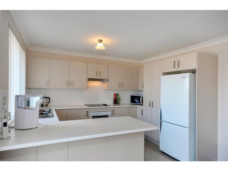 8 Doreen Court, West Nowra NSW 2541