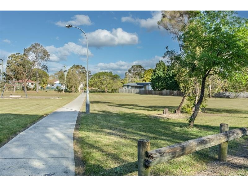 66 Sampson Crescent, Bomaderry NSW 2541