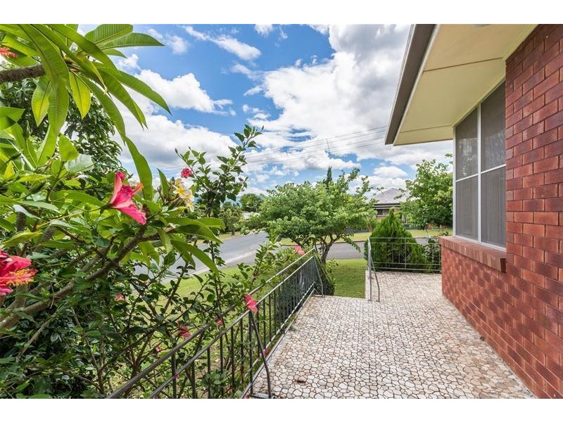 40 Tanang Street, Bomaderry NSW 2541