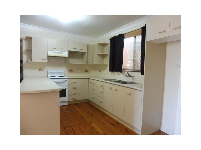 2 Seccombe Street, Nowra NSW 2541