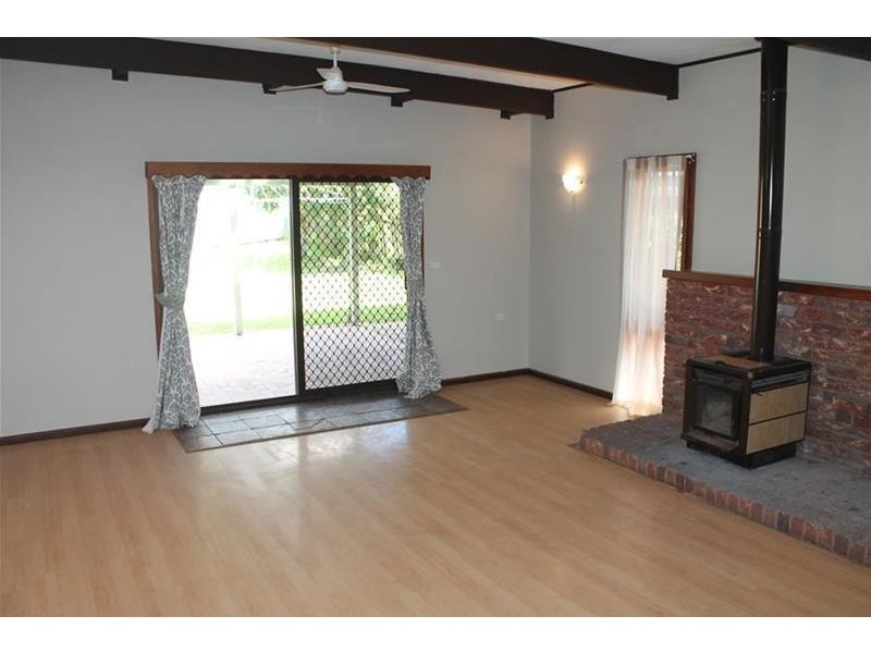 12 Seccombe Street, Nowra NSW 2541