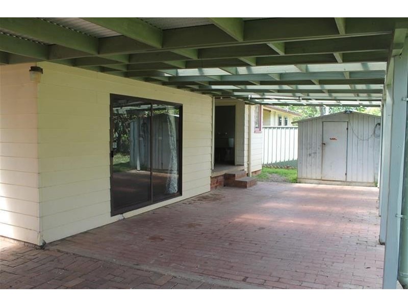 12 Seccombe Street, Nowra NSW 2541