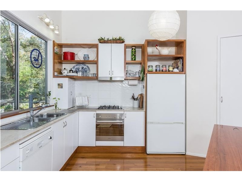 19 Nita Place, Bomaderry NSW 2541