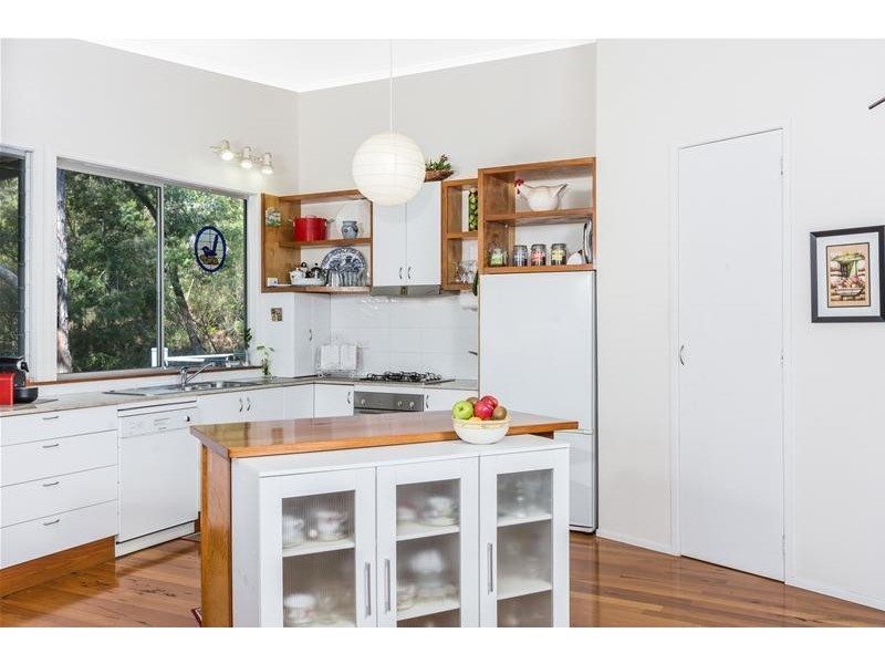 19 Nita Place, Bomaderry NSW 2541