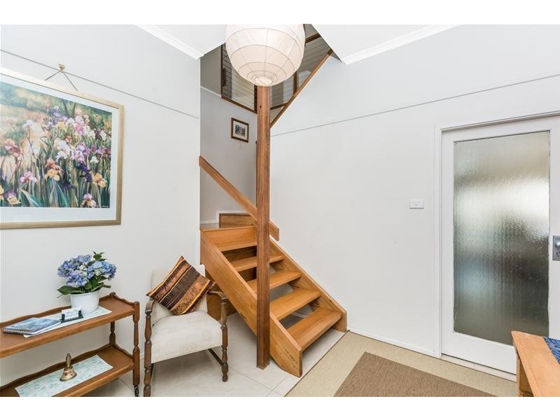 19 Nita Place, Bomaderry NSW 2541