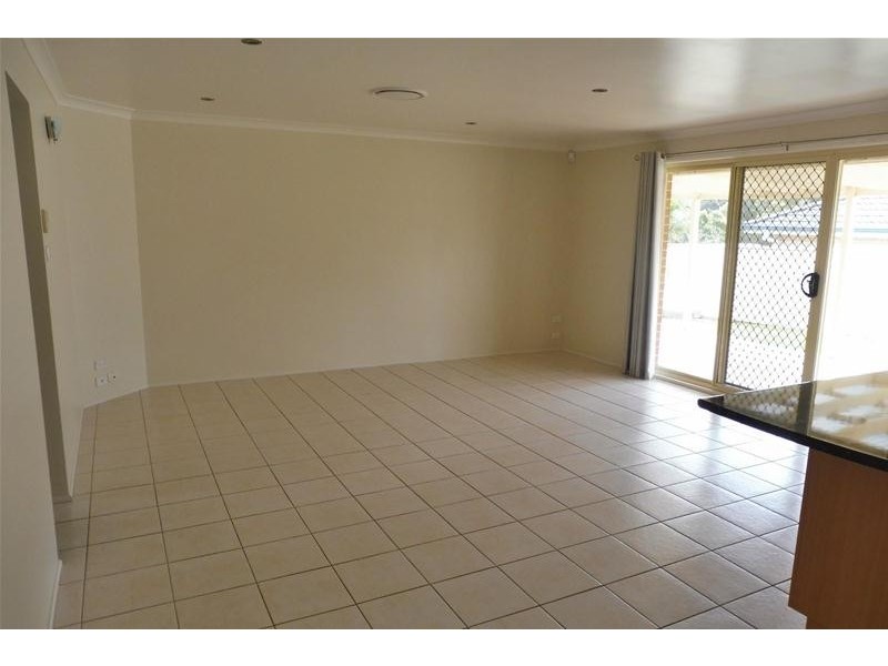 48 Kardella Avenue, Nowra NSW 2541