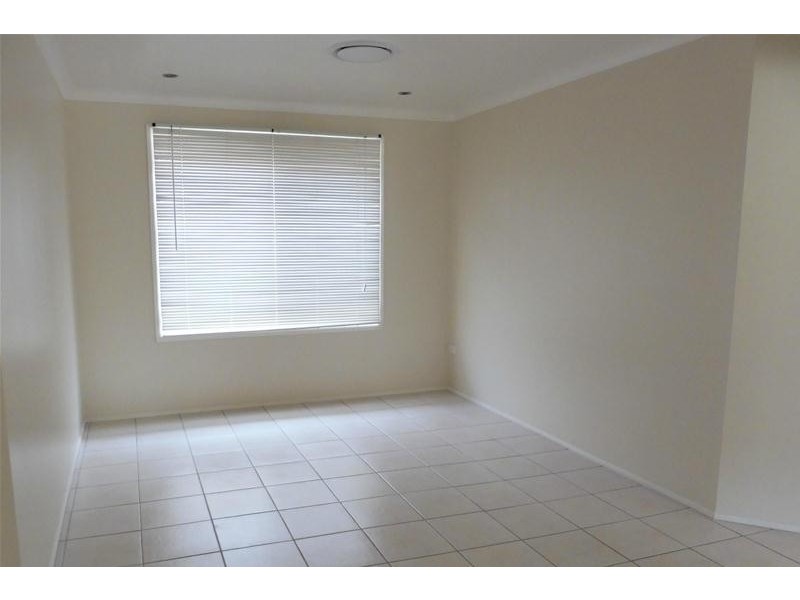 48 Kardella Avenue, Nowra NSW 2541