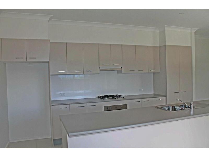 2/137 Kinghorne Street, Nowra NSW 2541