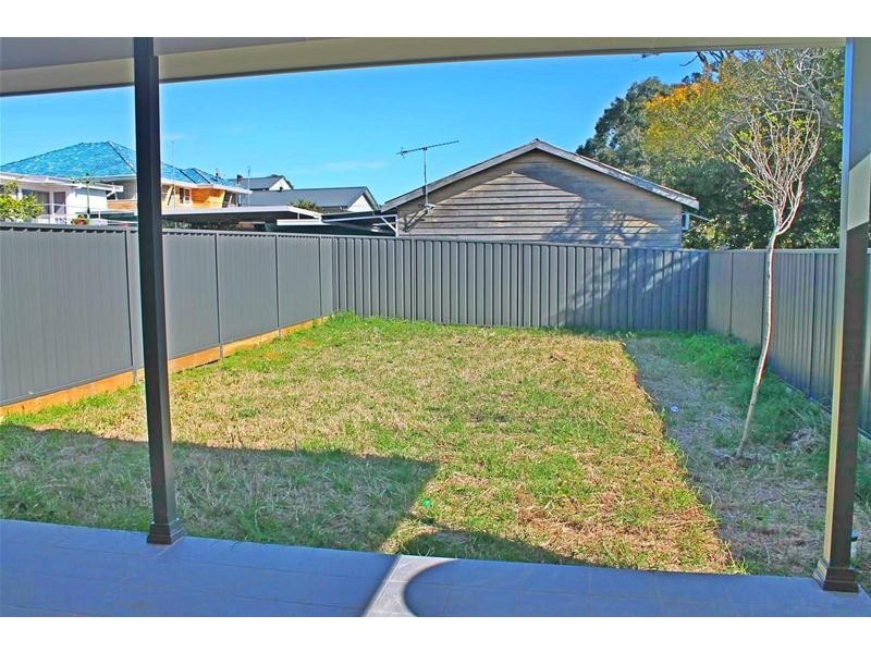 2/137 Kinghorne Street, Nowra NSW 2541