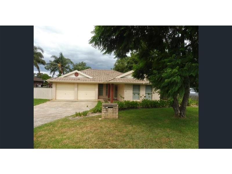 8 Gleneagle Parade, North Nowra NSW 2541