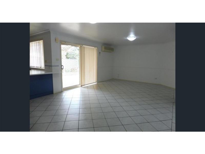 8 Gleneagle Parade, North Nowra NSW 2541