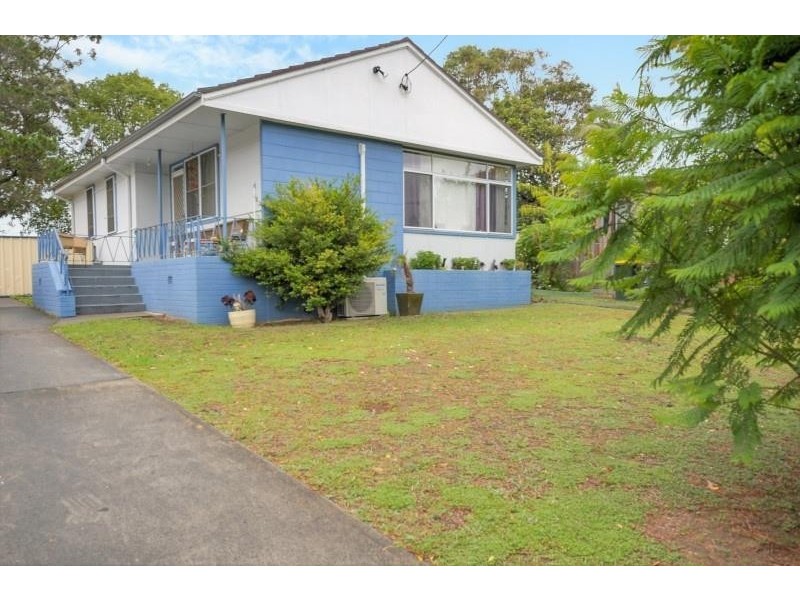 14 Sampson Crescent, Bomaderry NSW 2541