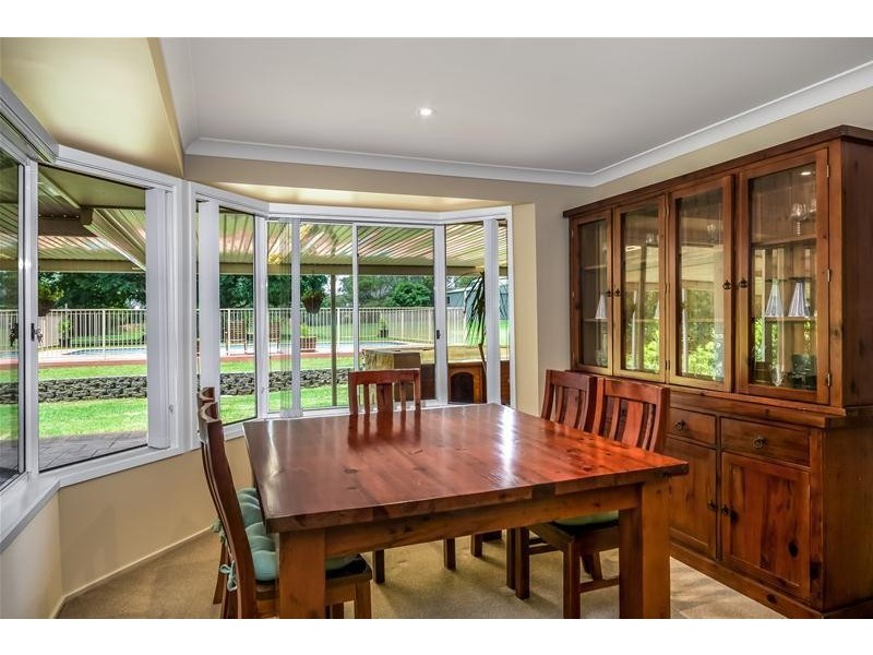 8 Elvin Drive, Bomaderry NSW 2541