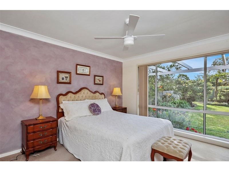 33 Lyrebird Drive, Nowra NSW 2541