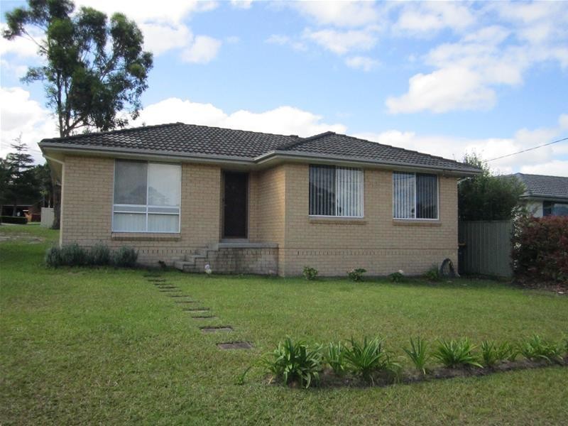 10 Peak Avenue, North Nowra NSW 2541