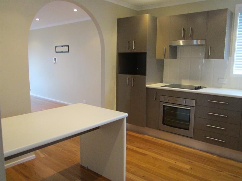 10 Peak Avenue, North Nowra NSW 2541