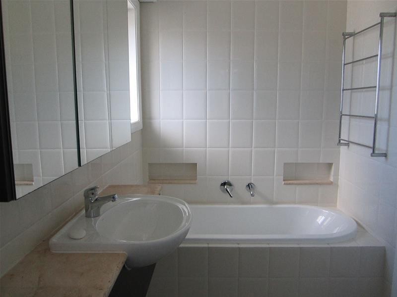 10 Peak Avenue, North Nowra NSW 2541