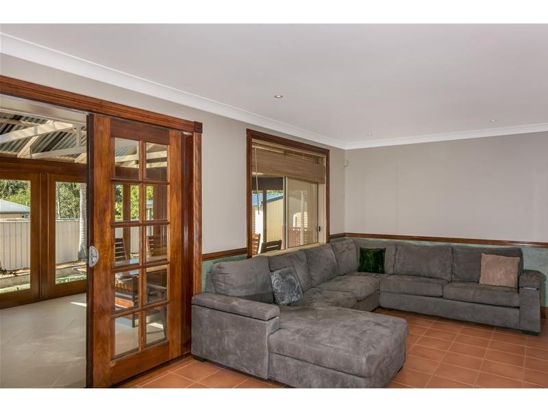 16 Olympic Drive, West Nowra NSW 2541