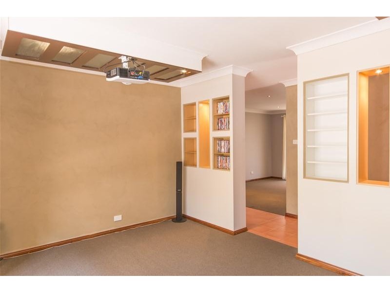 16 Olympic Drive, West Nowra NSW 2541