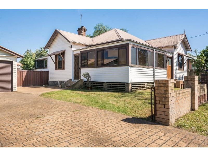 33 Coomea Street, Bomaderry NSW 2541