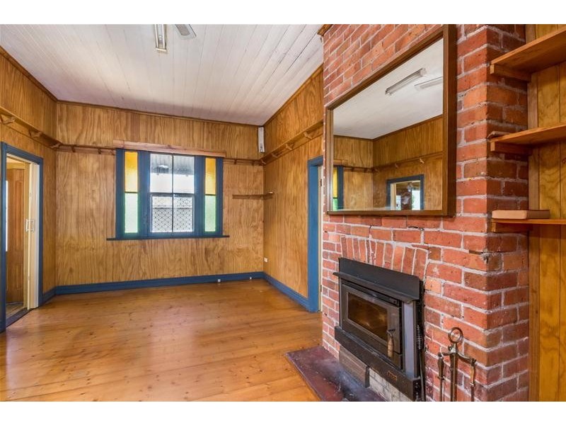 33 Coomea Street, Bomaderry NSW 2541