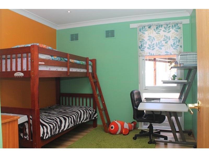 31 McKay Street, Nowra NSW 2541