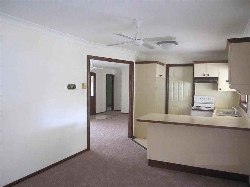 7 Tummel Close, West Nowra NSW 2541