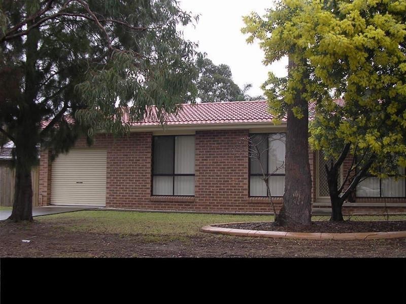 1/14 Helsinki Parade, Bomaderry NSW 2541