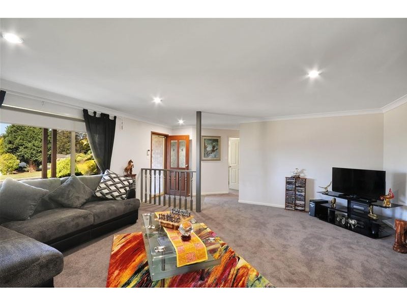 17 Rannoch Drive, West Nowra NSW 2541