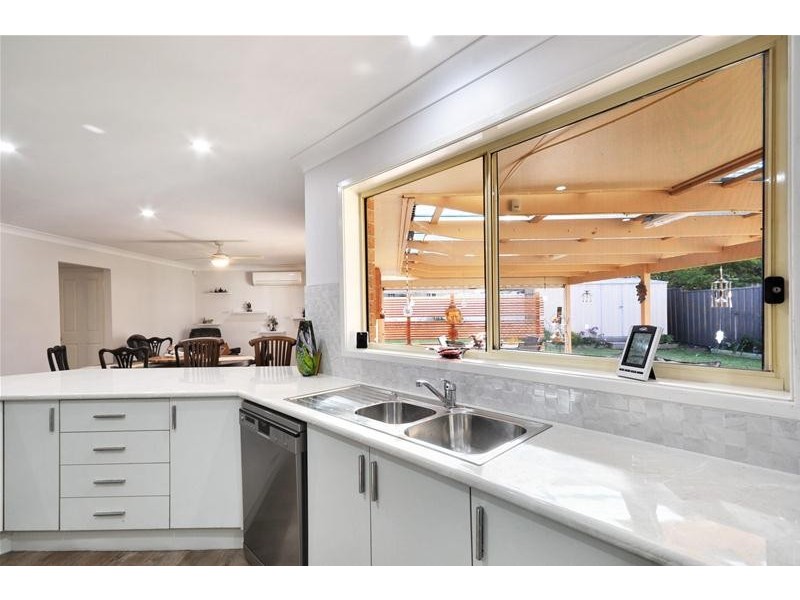 17 Rannoch Drive, West Nowra NSW 2541